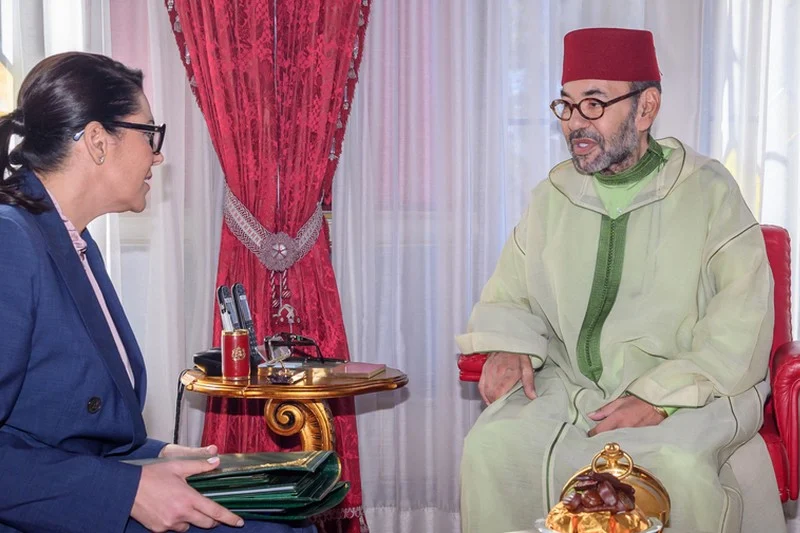الملك يستقبل المنصوري ويطلع على مسار تشكيل الحكومة الجديدة