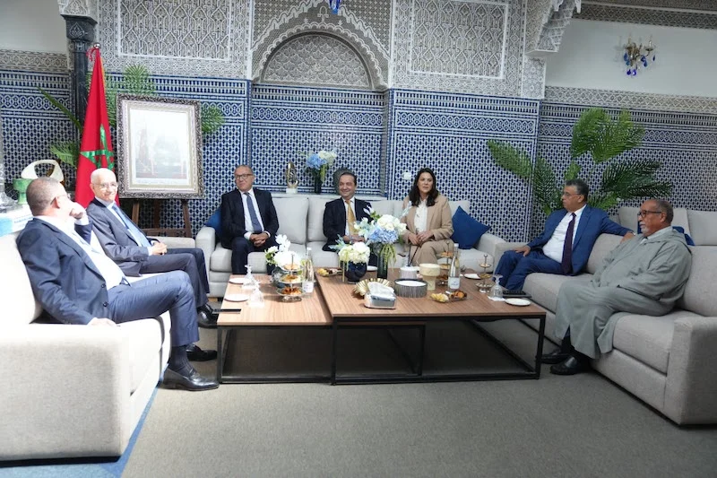 “الأحرار” يتجه نحو حسم تموقعه الكامل في المعارضة